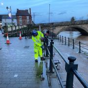 Flood barriers being deployed in Bewdley today (Thursday, December 28)
