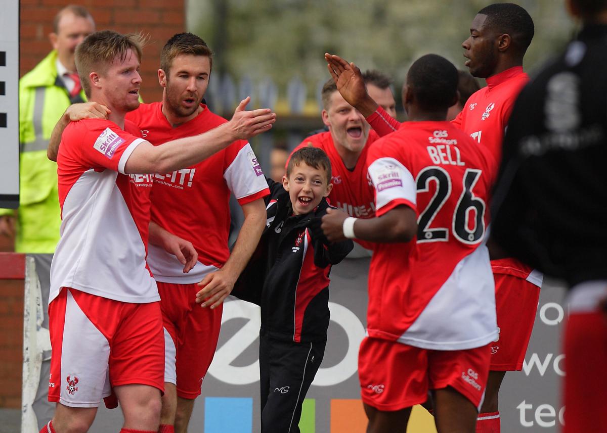 BOSS Gary Whild saluted substitute Nathan Blissett for helping Harriers stay in the Skrill Premier play-off race with a vital victory over Welling United.