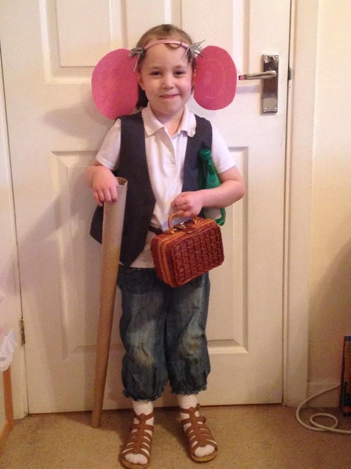 Annabelle Standing aged 5 from St Catherine's School as the BFG.