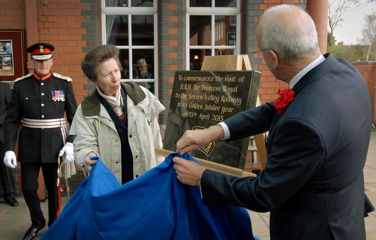 Princess Anne unveils the plaque marking her visit to Severn Valley Railway