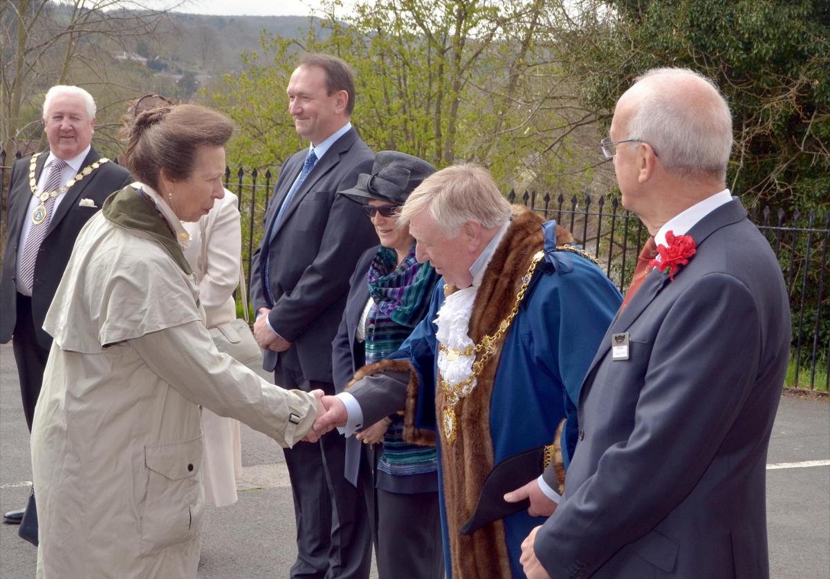 Bewdley Mayor, Councillor Derek Killingworth welcomes the Princess Royal to Bewdley. PIC: Colin Hill