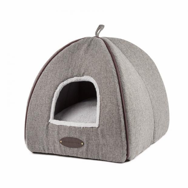 Kidderminster Shuttle: Cat Igloo Bed (Pets at Home)