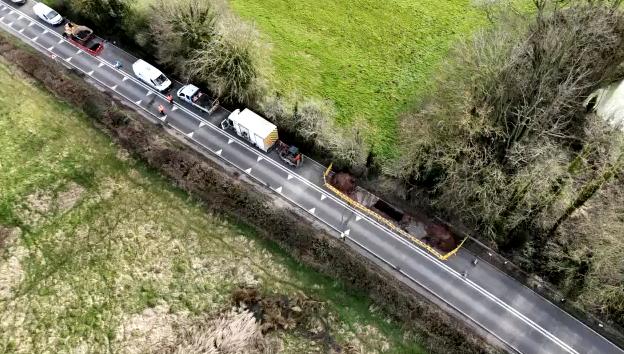 A448: Drone footage shows closed road near Kidderminster 